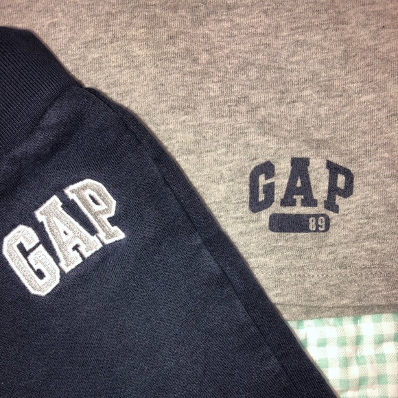 **SOLD** GAP toddler outfit - Picture 2 of 4